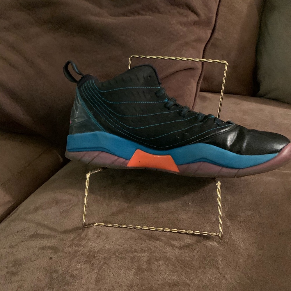 Shoes - Picture 2 of 2